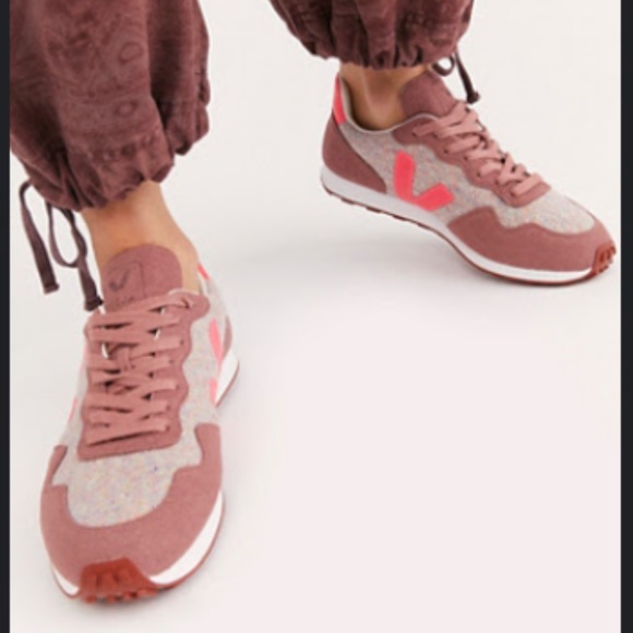 Veja Shoes - Veja Flannel Sneaker “cloudy / rose”